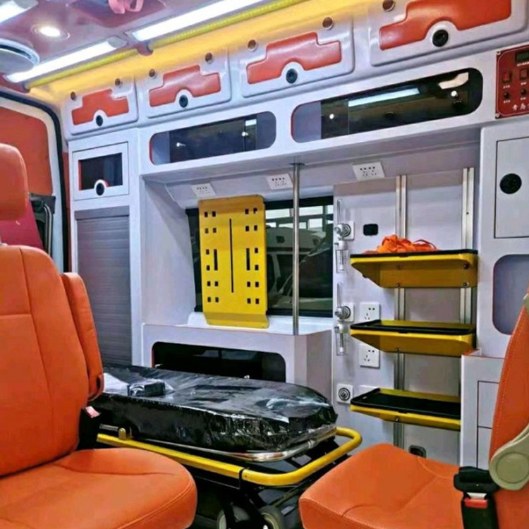 吴川长途救护车护送病人租赁价格
