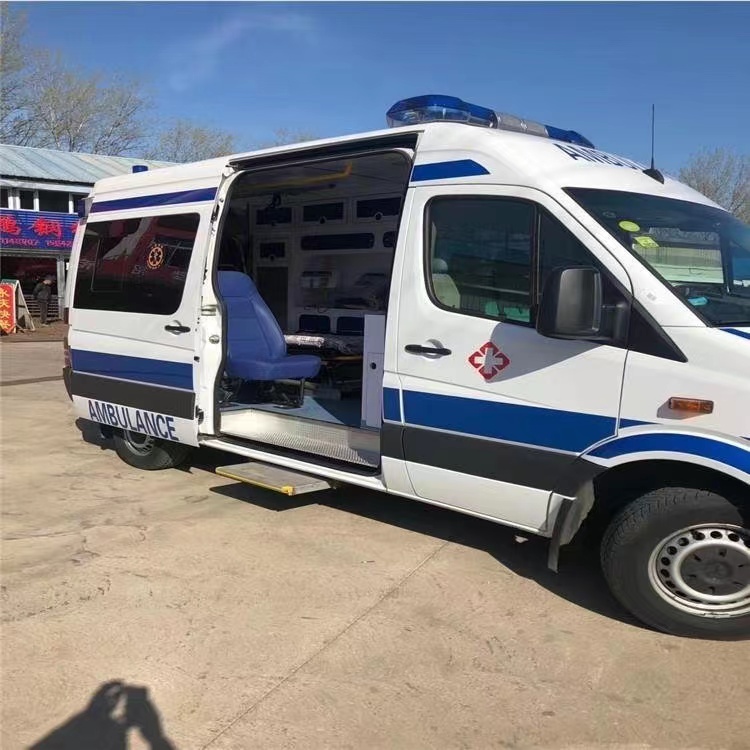 吴川私人长途救护车出租转院回家
